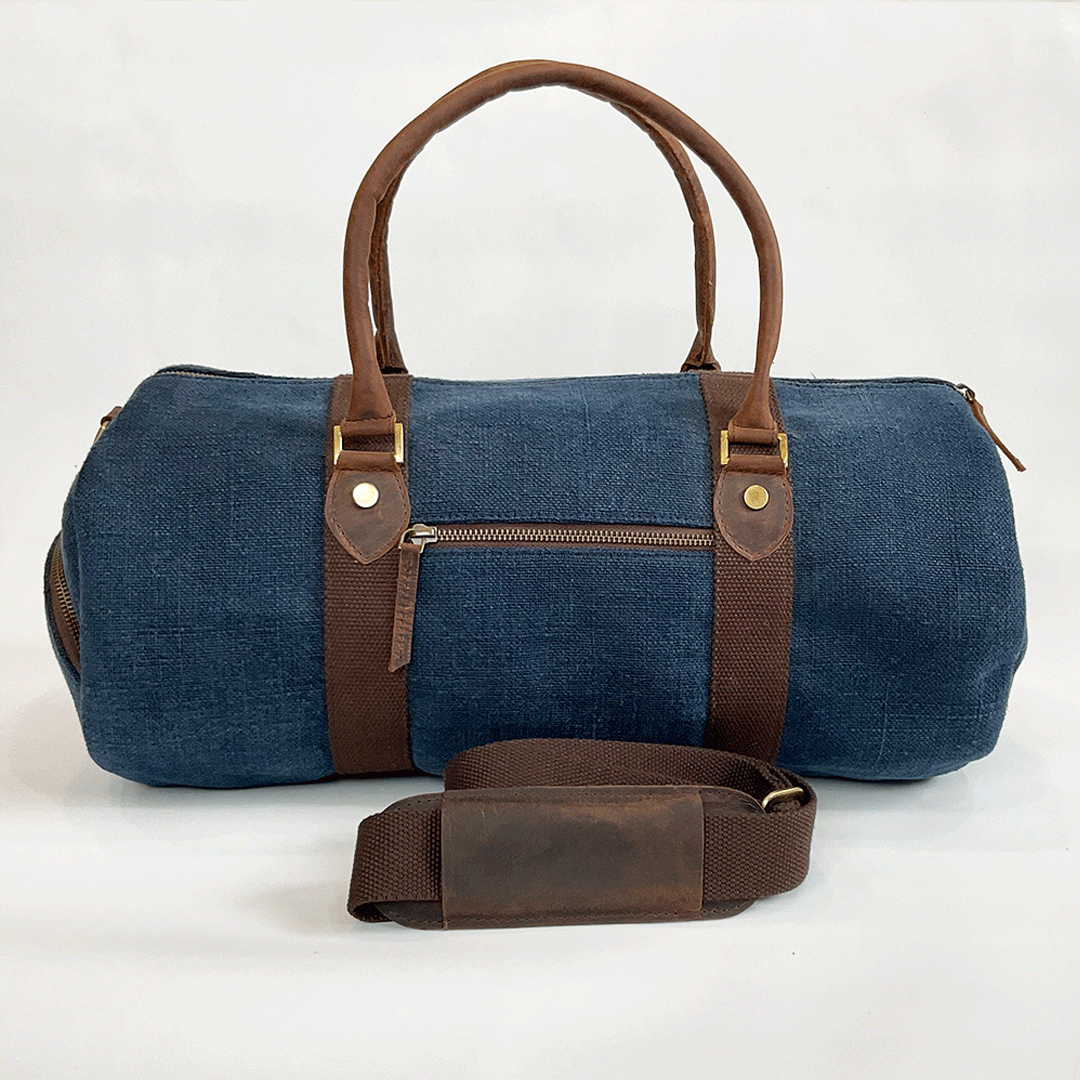 Sustainable duffel bag for weekend travel